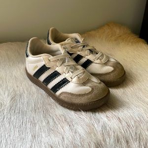 Toddler size 6 Adidas